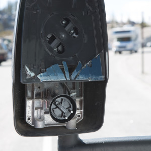 Unser zerstörter Spiegel Unser zerstörter Spiegel