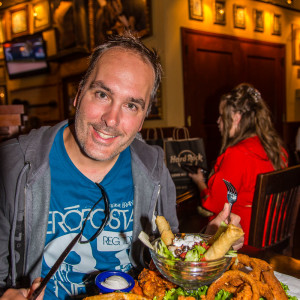 Nach einem anstrengenden Tag hab ich das verdient, oder? Nach einem anstrengenden Tag hab ich das verdient, oder?