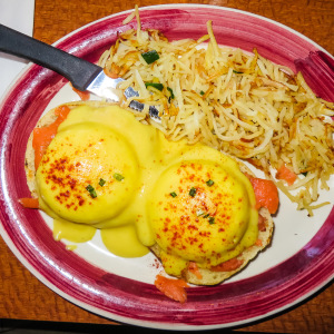 Frühstück Poached Eggs bei Melissas Misteak