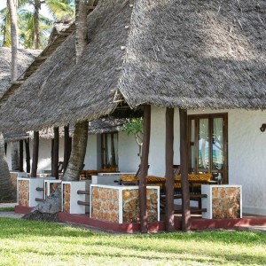 Die Palme wächst durch das Dach Die Palme wächst durch das Dach