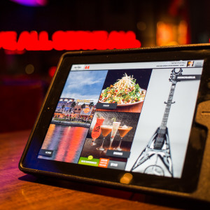 iPad Menükarte im Hard Rock Cafe iPad Menükarte im Hard Rock Cafe