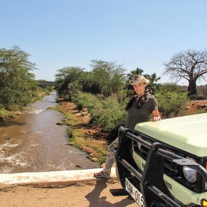 Unterwegs zum Tsavo West Unterwegs zum Tsavo West