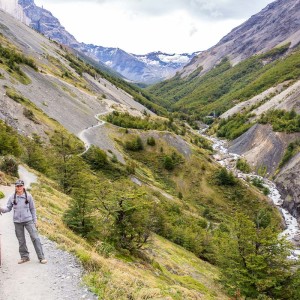 Am Hang entlang zu den Torres Am Hang entlang zu den Torres