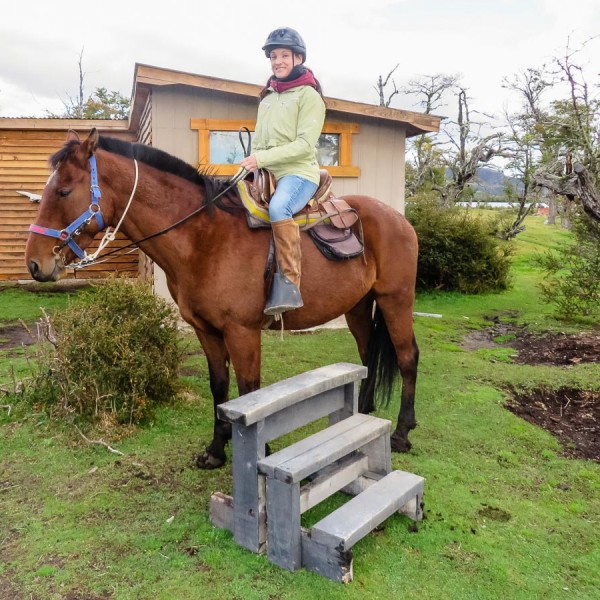 Nadine auf Ihrem Yoggi Nadine auf Ihrem Yoggi