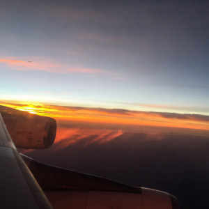 Sonnenaufgang über den Wolken