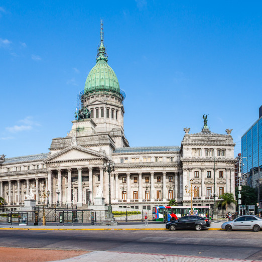 Am Plaza de los dos Congresos Am Plaza de los dos Congresos