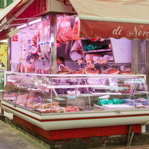 In der Markthalle von Livorno