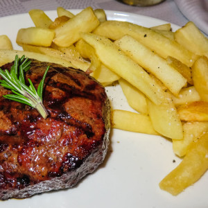 Elenantilopensteak Elenantilopensteak