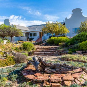 Das Hauptgebäude des Naries Namaqualand Retreat