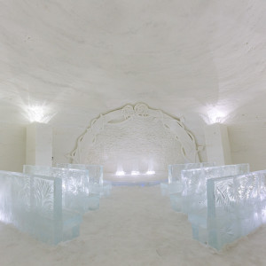 Die Kapelle im Eishotel Lainio Die Kapelle im Eishotel Lainio