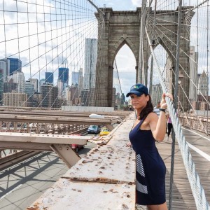 Nadine auf der Brooklyn Bridge Nadine auf der Brooklyn Bridge