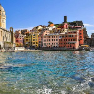 Am Hafen von Vernazza