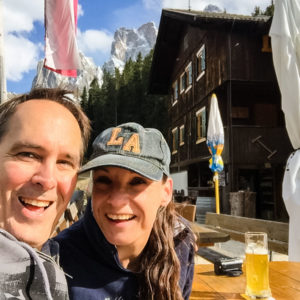 Gemütliche Pause auf der Zanser Alm Gemütliche Pause auf der Zanser Alm