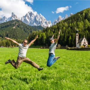 Sprungbild an der Kapelle St. Johann in Ranui Sprungbild an der Kapelle St. Johann in Ranui