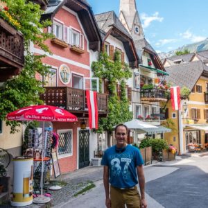Franky auf dem Marktplatz in Hallstatt Franky auf dem Marktplatz in Hallstatt